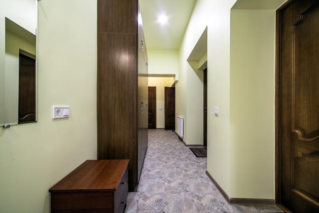 Modern 2Br Apartment In Central 利沃夫 外观 照片