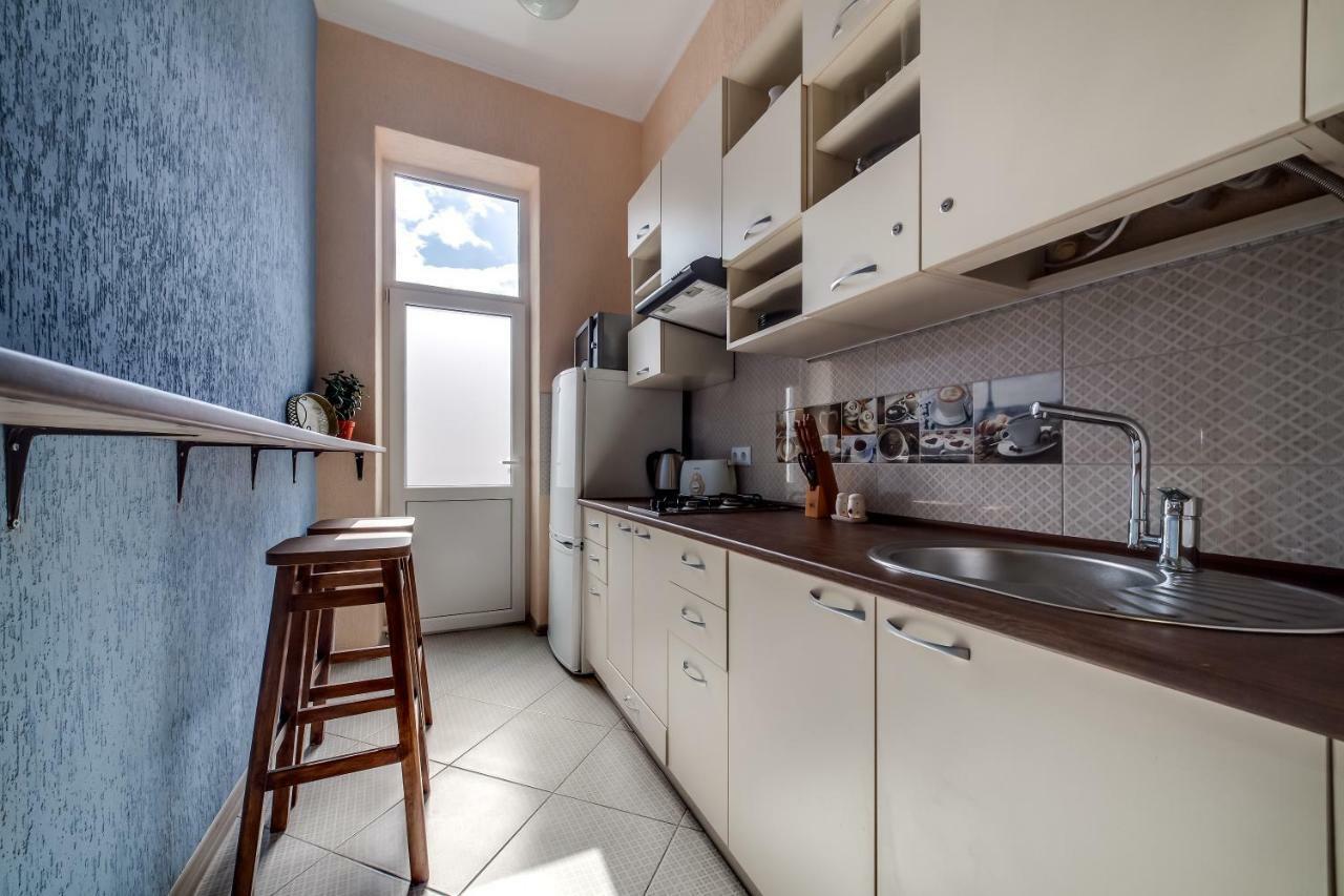 Modern 2Br Apartment In Central 利沃夫 外观 照片